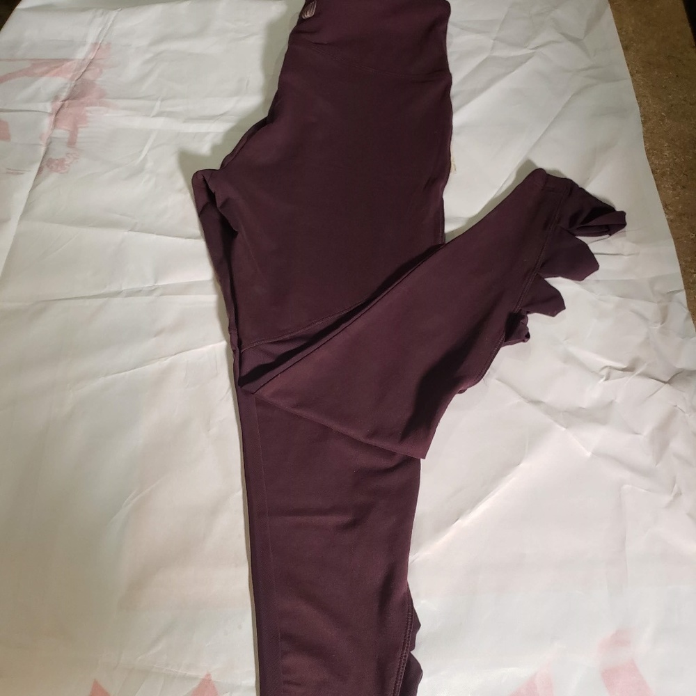 YOGA PANTS